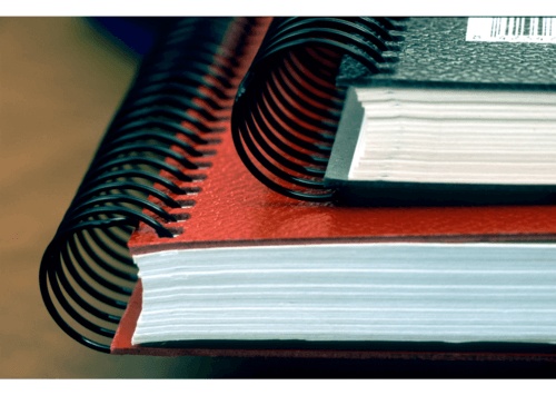 Shutterstock 1283930 caiete pentru evenimente - caiete școlare se poate scrie pe hârtia din interior