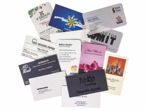 Carton special este obligatoriu să oferi cărți de vizită la întâlnirile de afaceri sau în orice altă situație în care faci cunoștință cu oameni noi.